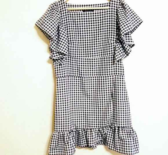 Dresses & Skirts - Hers & Mine vintage style ruffle sleeve dress